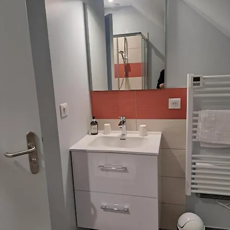 Le Petit Védaquais Vaas